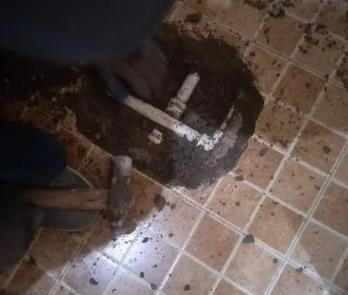 七里河卫生间漏水维修公司为您分享下卫生间渗水如何处理及注意事项